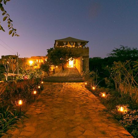 Manmatha A Luxury Retreat Bed and Breakfast Udaipur Exteriör bild