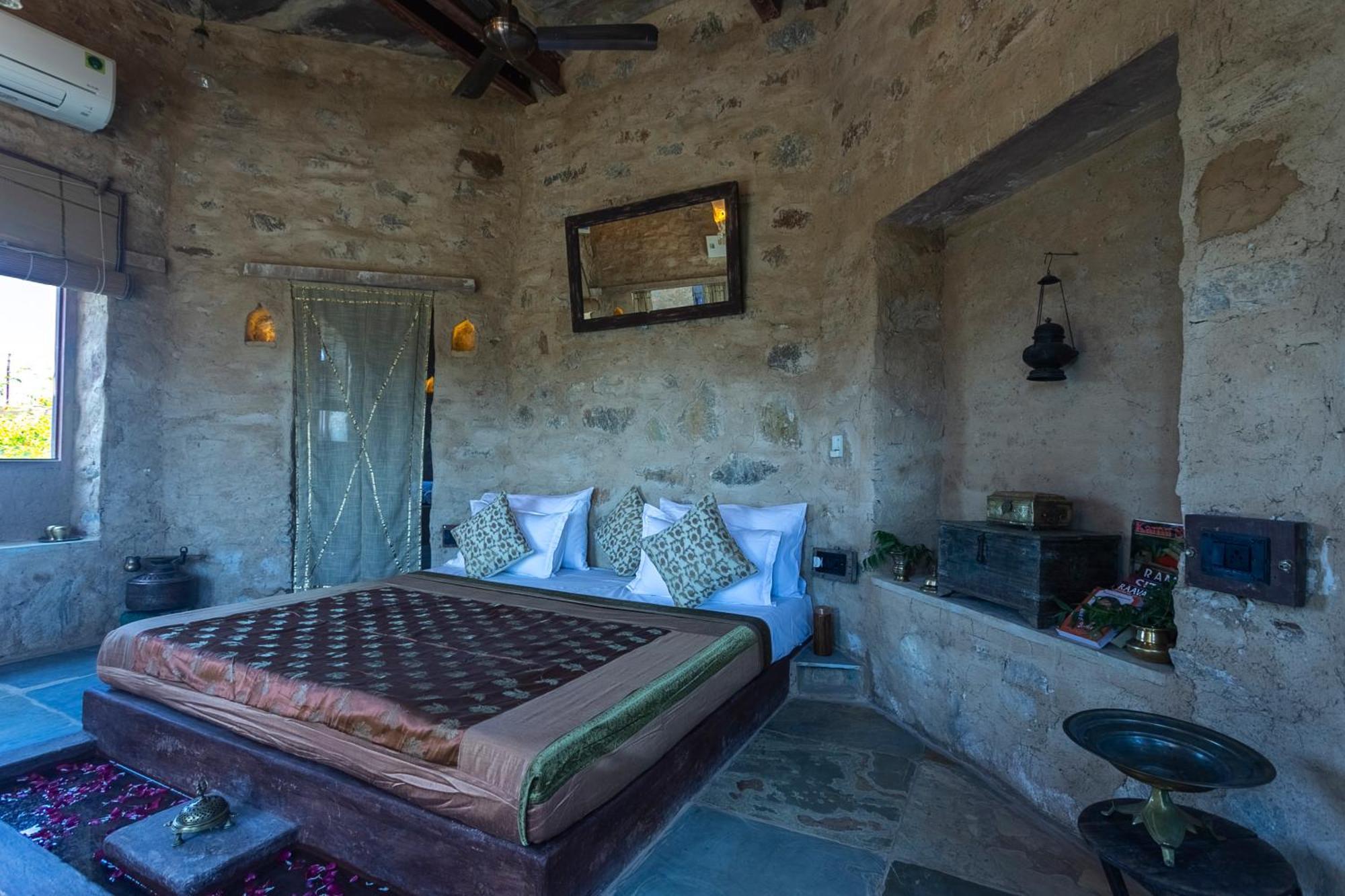 Manmatha A Luxury Retreat Bed and Breakfast Udaipur Exteriör bild