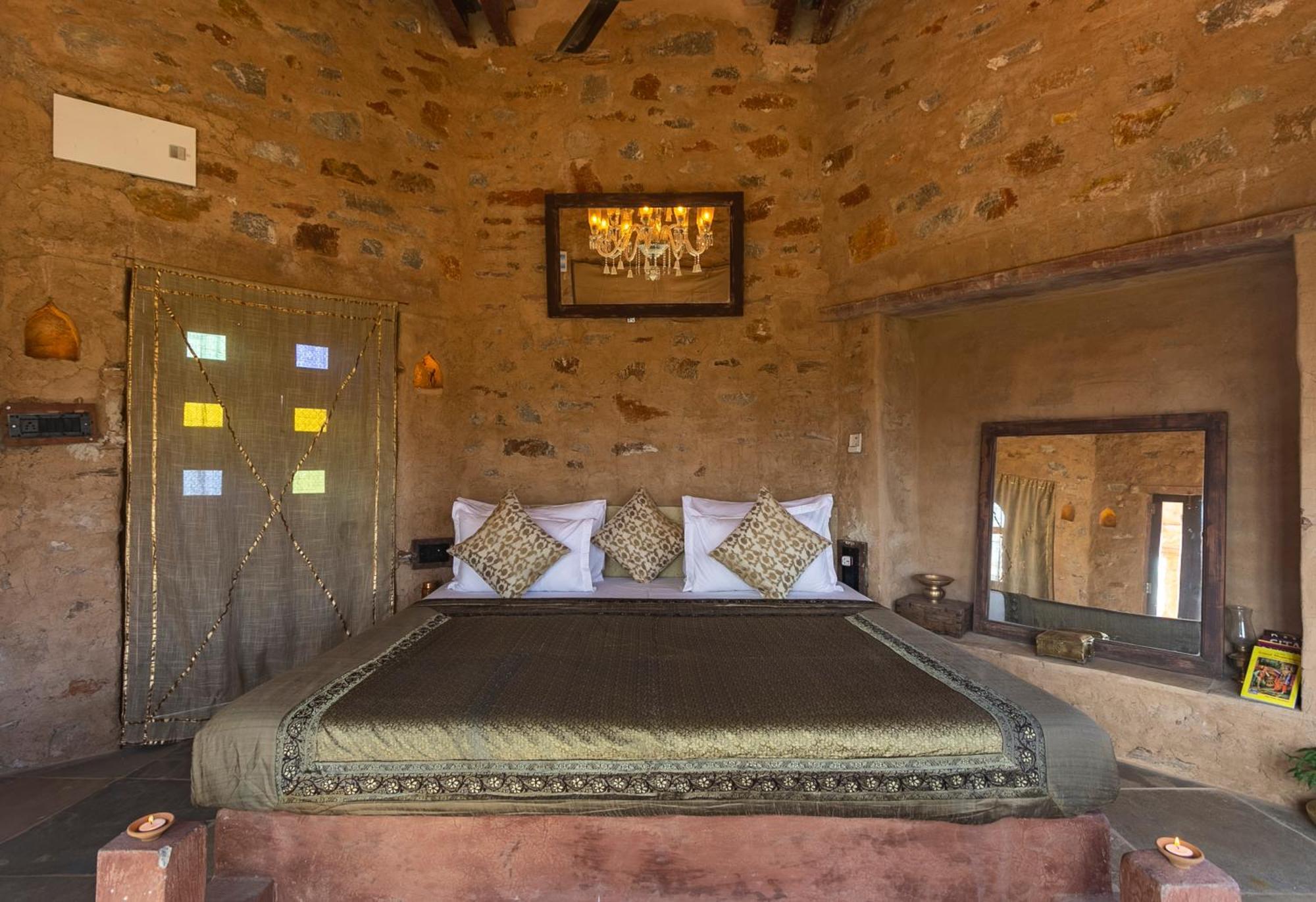 Manmatha A Luxury Retreat Bed and Breakfast Udaipur Exteriör bild