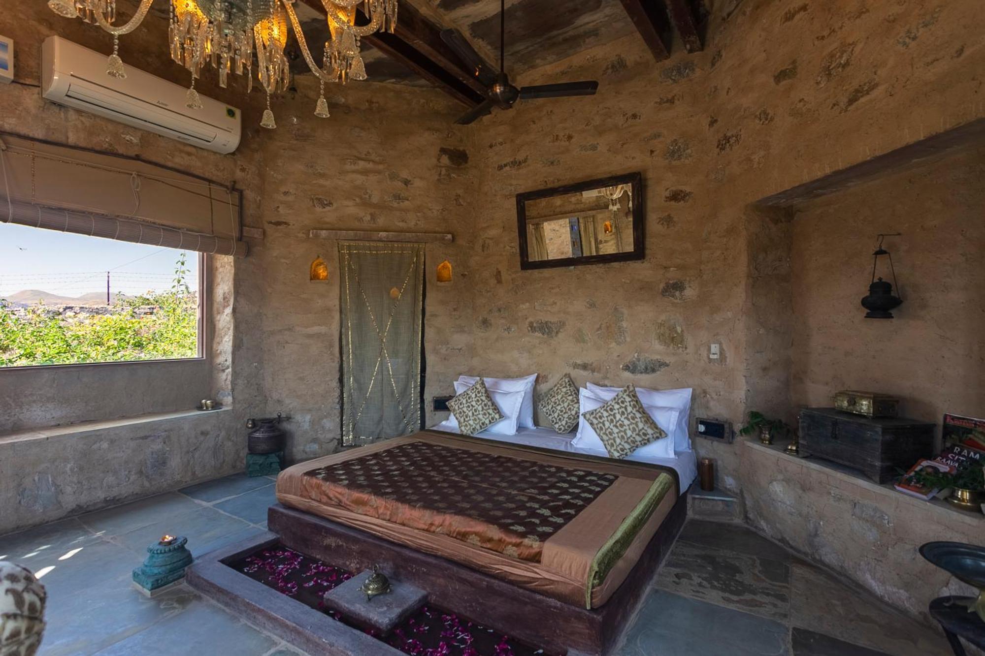 Manmatha A Luxury Retreat Bed and Breakfast Udaipur Exteriör bild