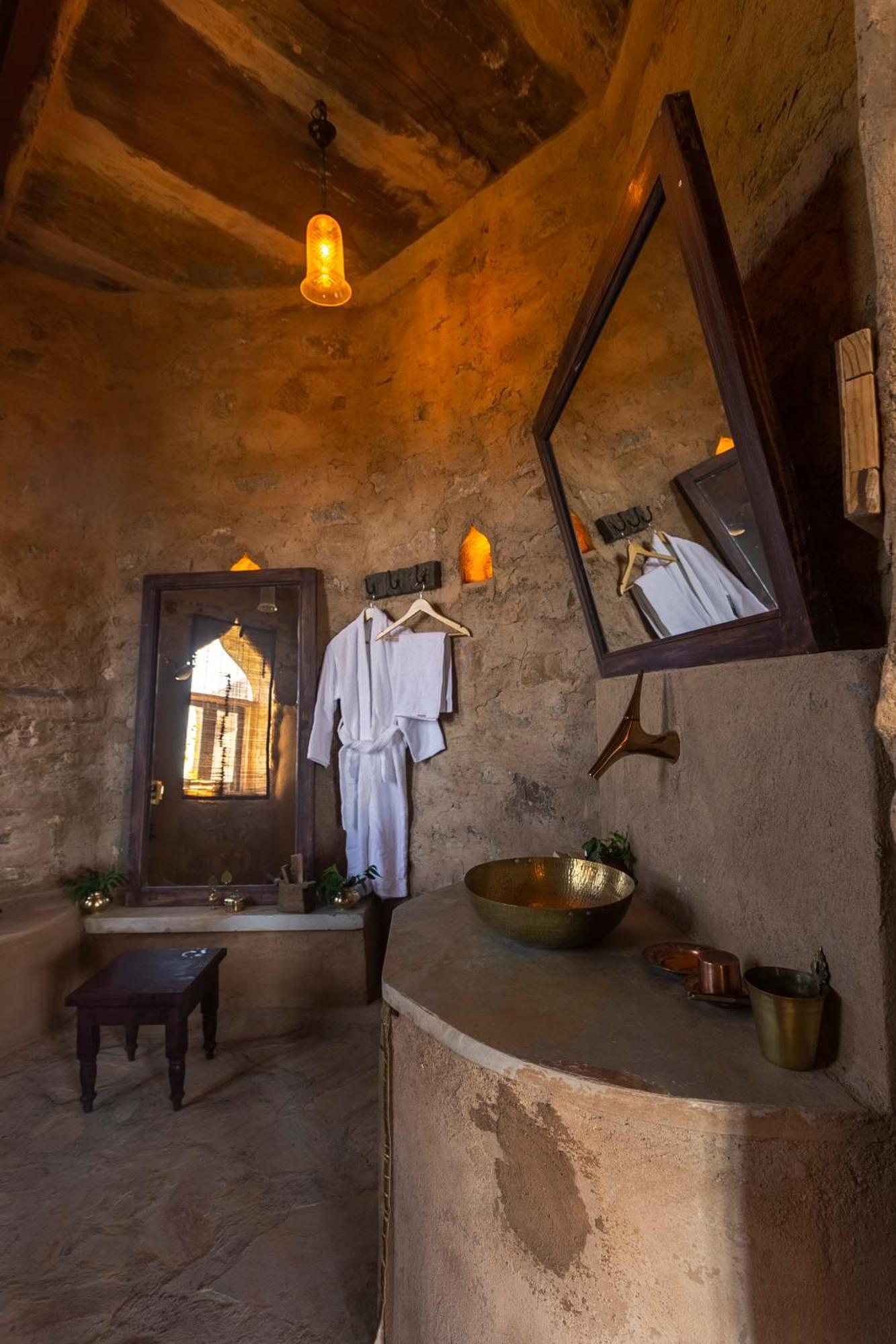 Manmatha A Luxury Retreat Bed and Breakfast Udaipur Exteriör bild