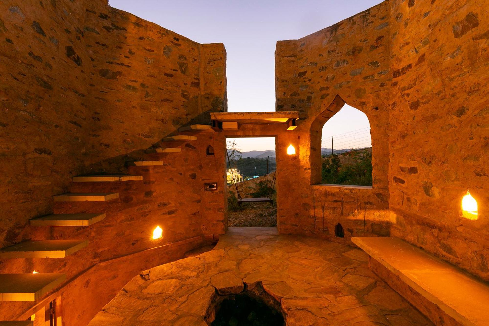 Manmatha A Luxury Retreat Bed and Breakfast Udaipur Exteriör bild