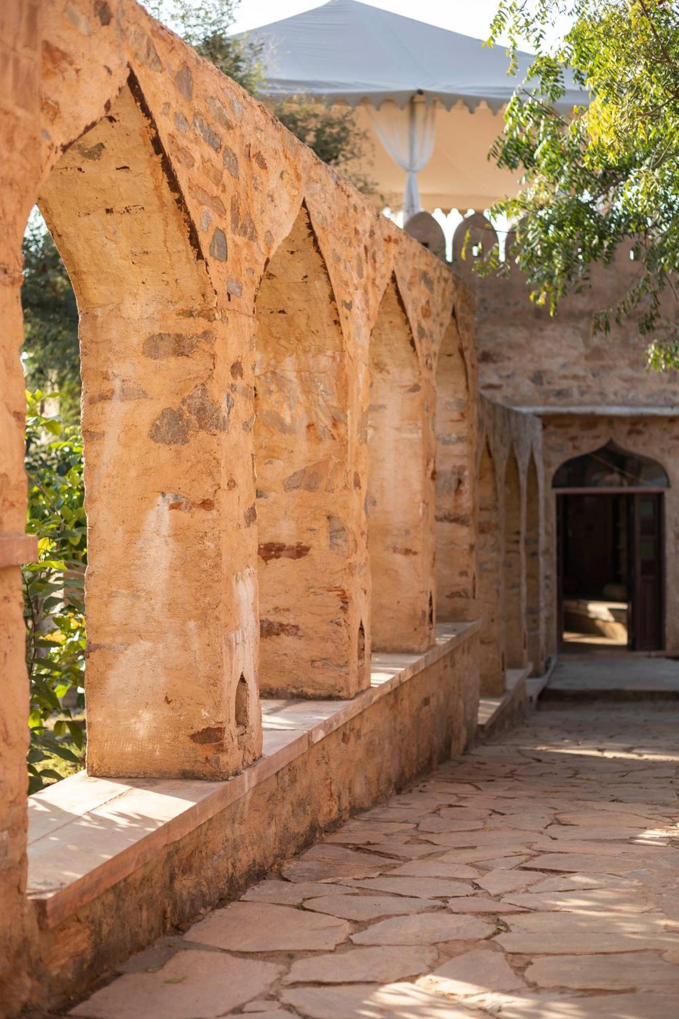 Manmatha A Luxury Retreat Bed and Breakfast Udaipur Exteriör bild
